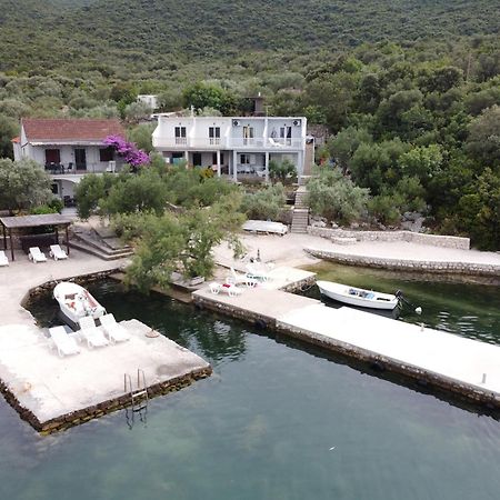 Apartments By The Sea Zuronja, Peljesac - 10137 Brijesta Bagian luar foto