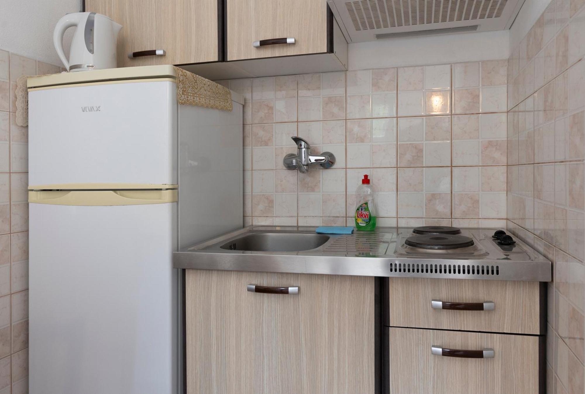 Apartments By The Sea Zuronja, Peljesac - 10137 Brijesta Bagian luar foto