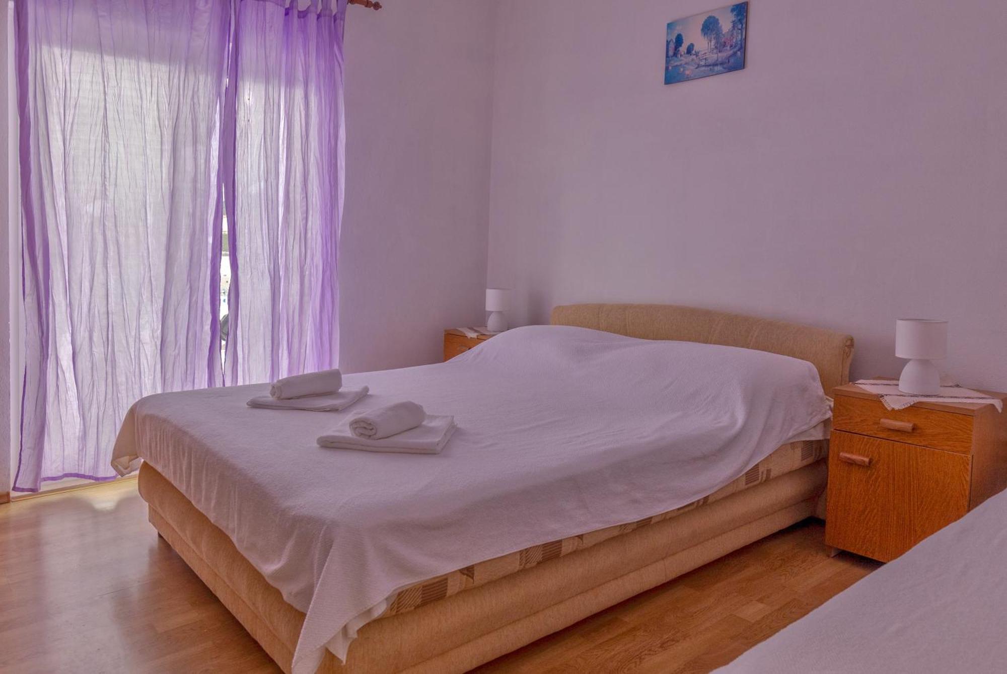 Apartments By The Sea Zuronja, Peljesac - 10137 Brijesta Bagian luar foto