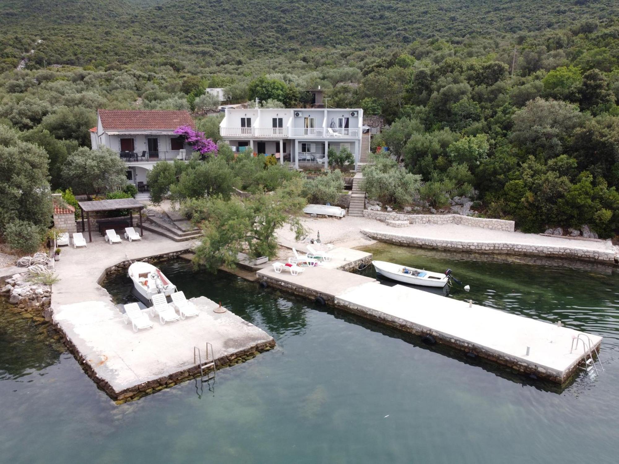 Apartments By The Sea Zuronja, Peljesac - 10137 Brijesta Bagian luar foto